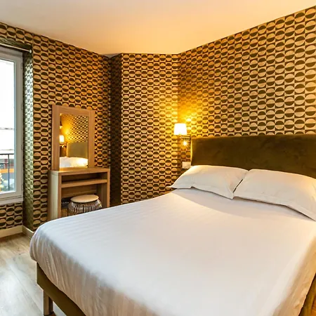 Hotel Denfert-montparnasse 2*