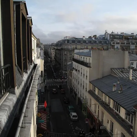 Hotel Denfert-montparnasse 2*