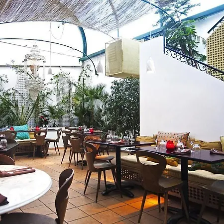 Отель Denfert-montparnasse Париж