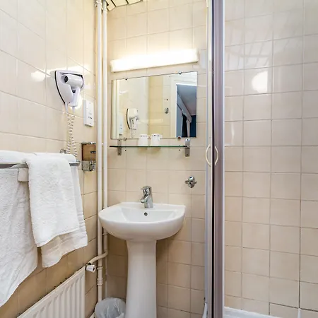 Отель Denfert-montparnasse 2*