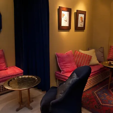 ダンフェール モンパルナス 2* パリ